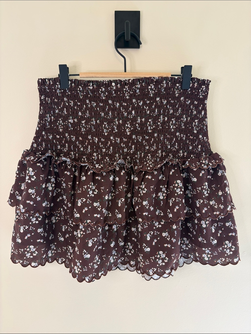 Hyacinth House Steff Smocked Floral Mini Skirt Ruffle Tiered Brown Small